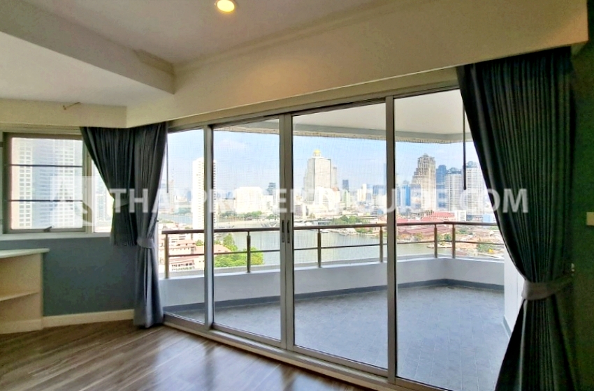 Condominium in Sathorn 