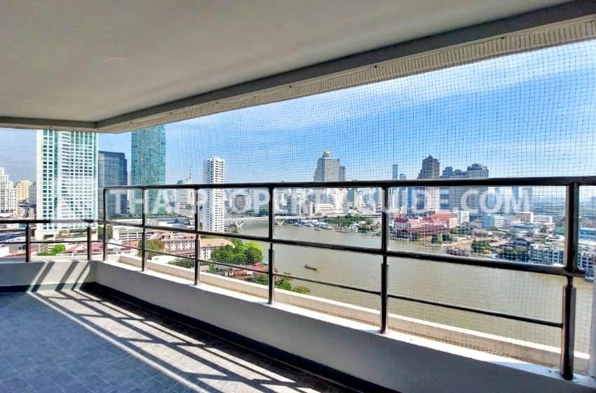 Condominium in Sathorn 
