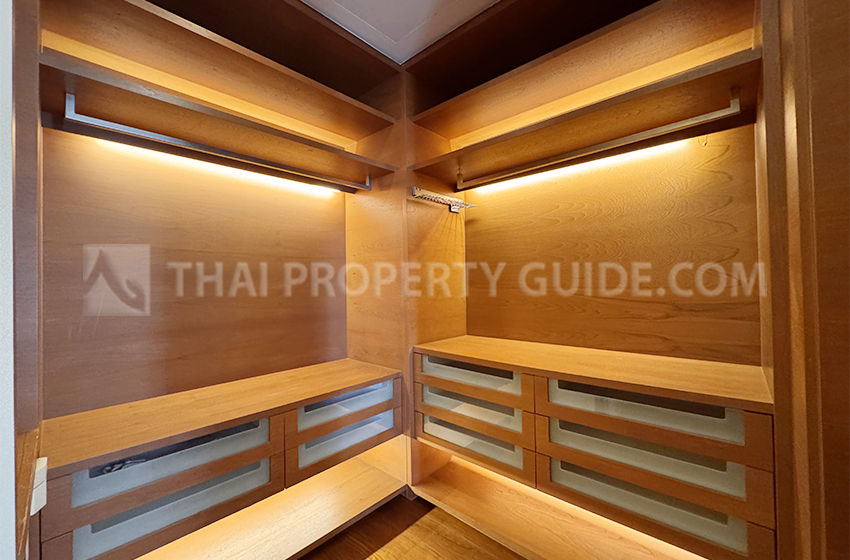Condominium in Sathorn : Sukhothai Residence (Sathorn) 
