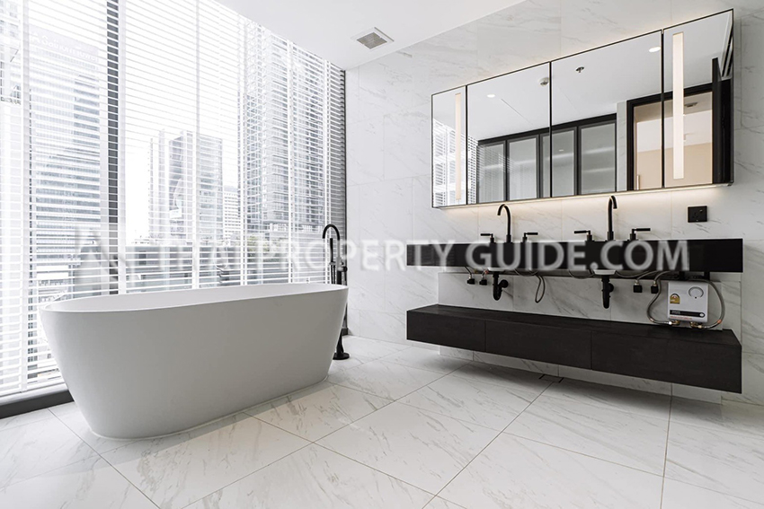 Condominium in Sathorn 