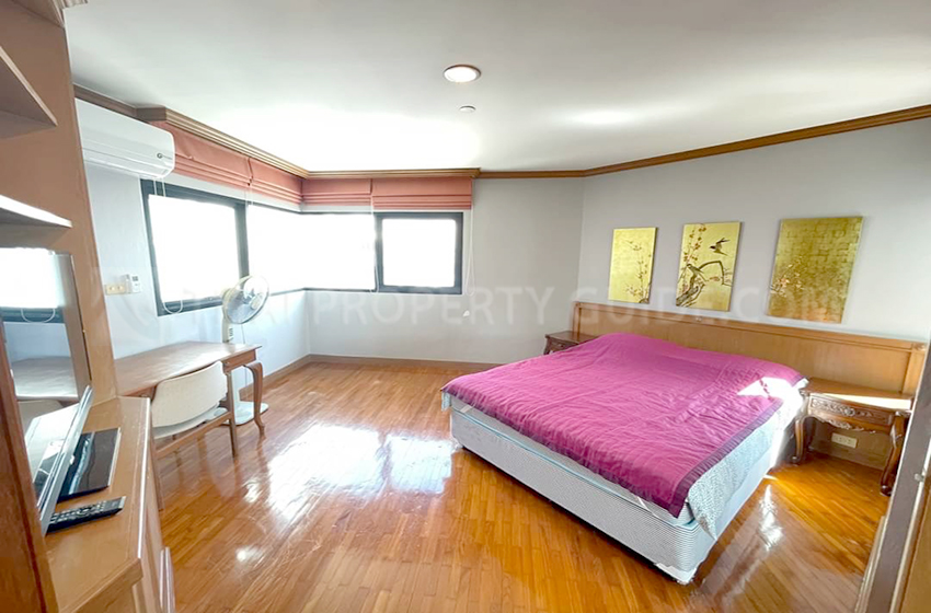 Condominium in Sathorn 