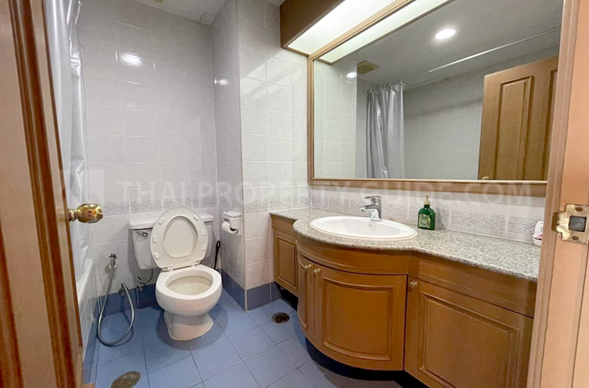 Condominium in Sathorn 