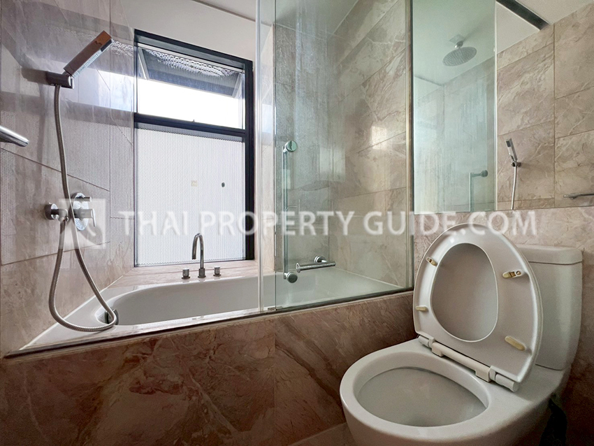 Condominium in Sathorn : The Met Sathorn 