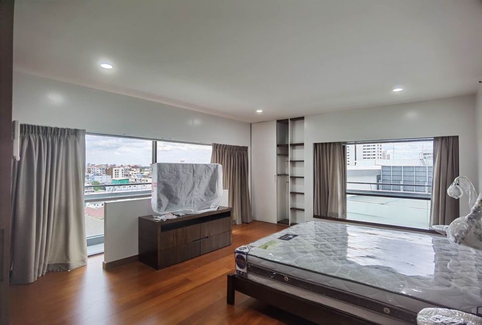 Condominium in Sathorn 