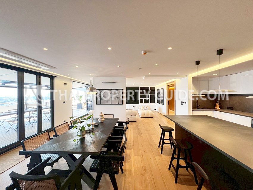 Condominium in Sathorn 