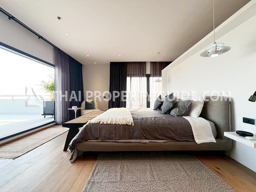 Condominium in Sathorn 