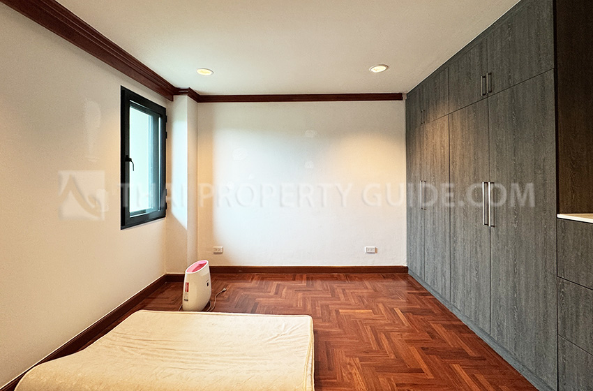 Condominium in Sathorn 