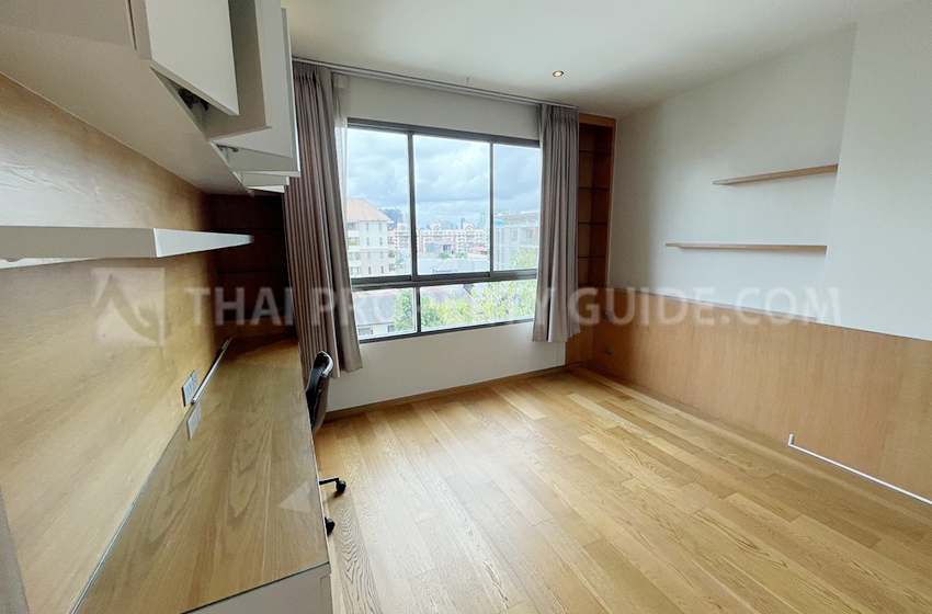 Condominium in Sathorn 