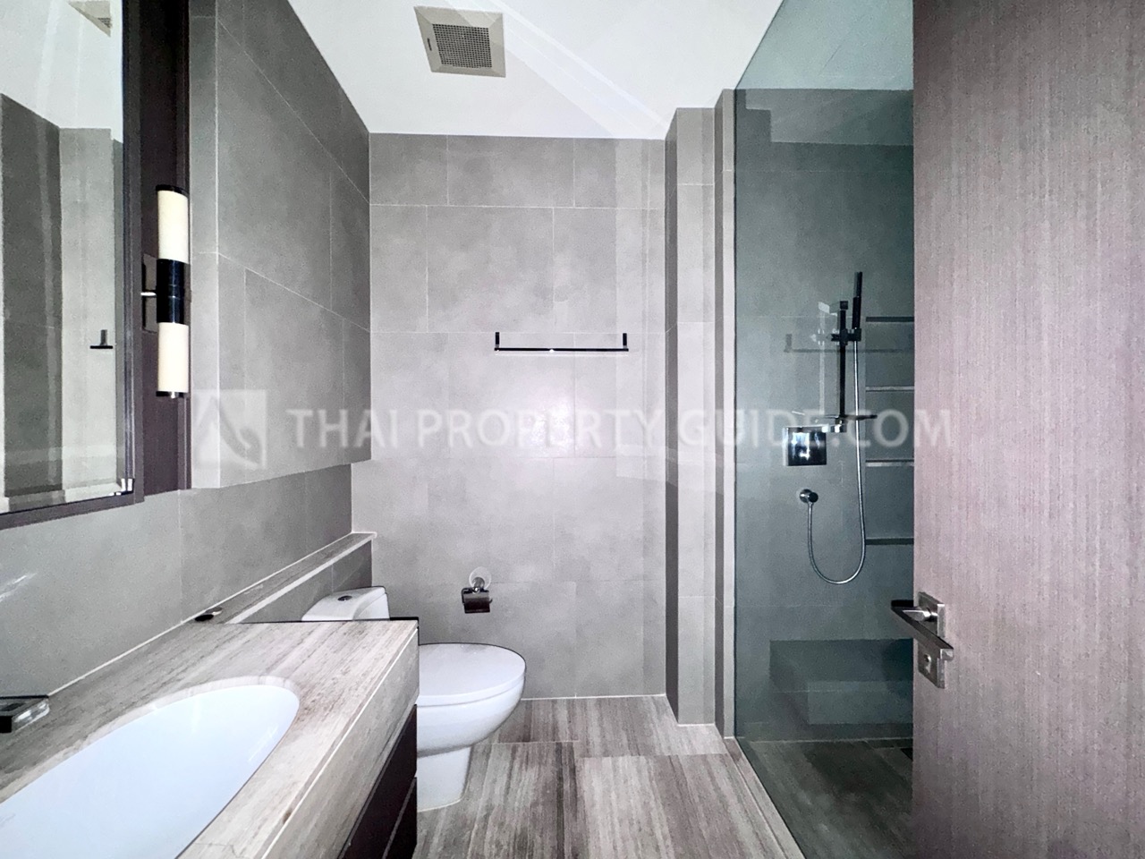 Condominium in Sathorn 