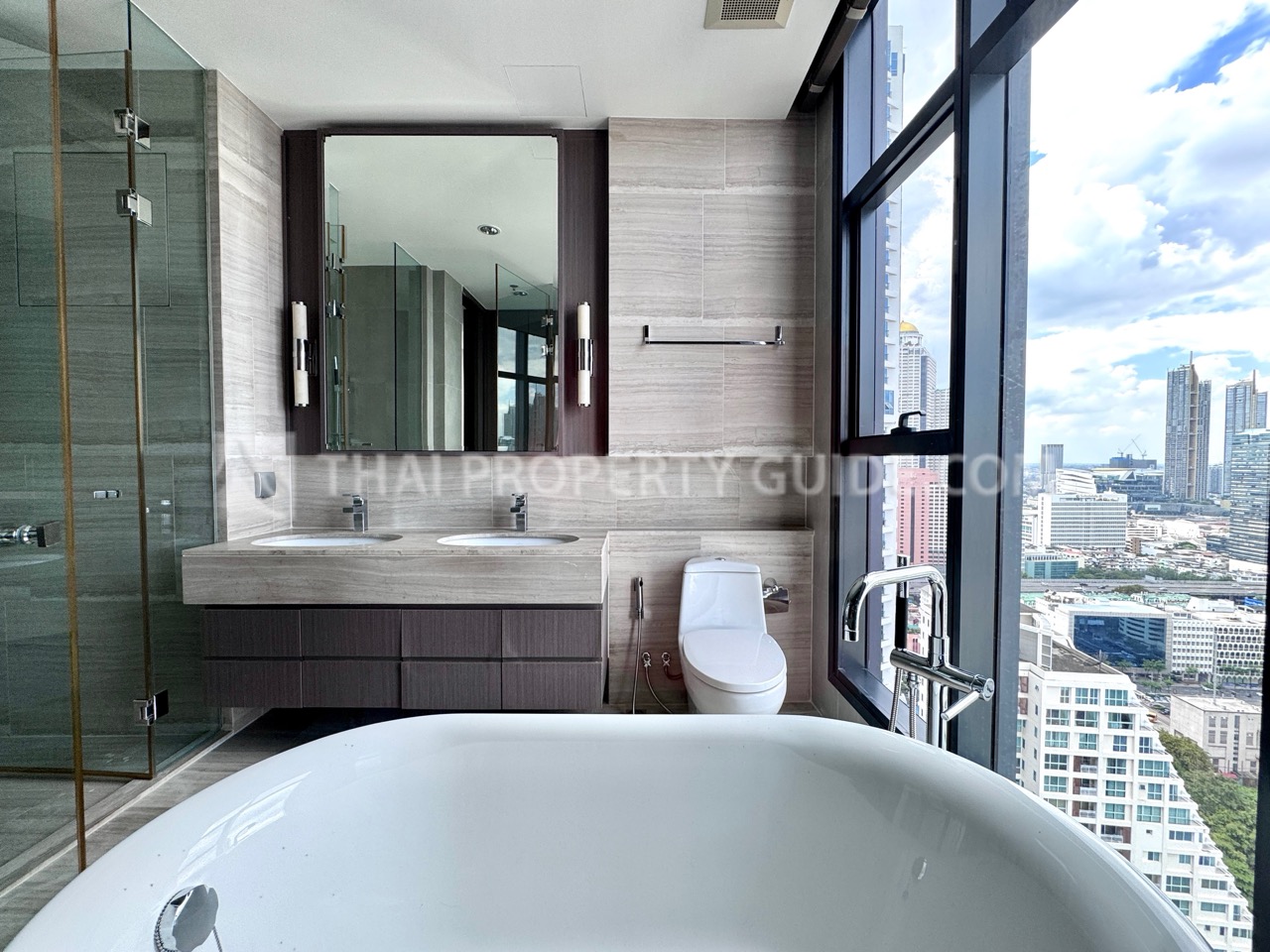 Condominium in Sathorn 