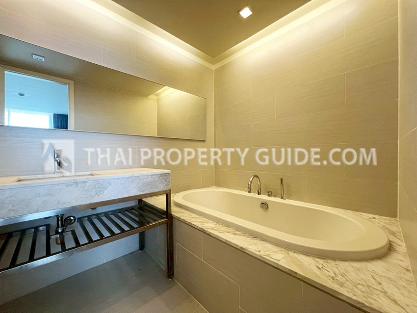 Condominium in Sathorn 