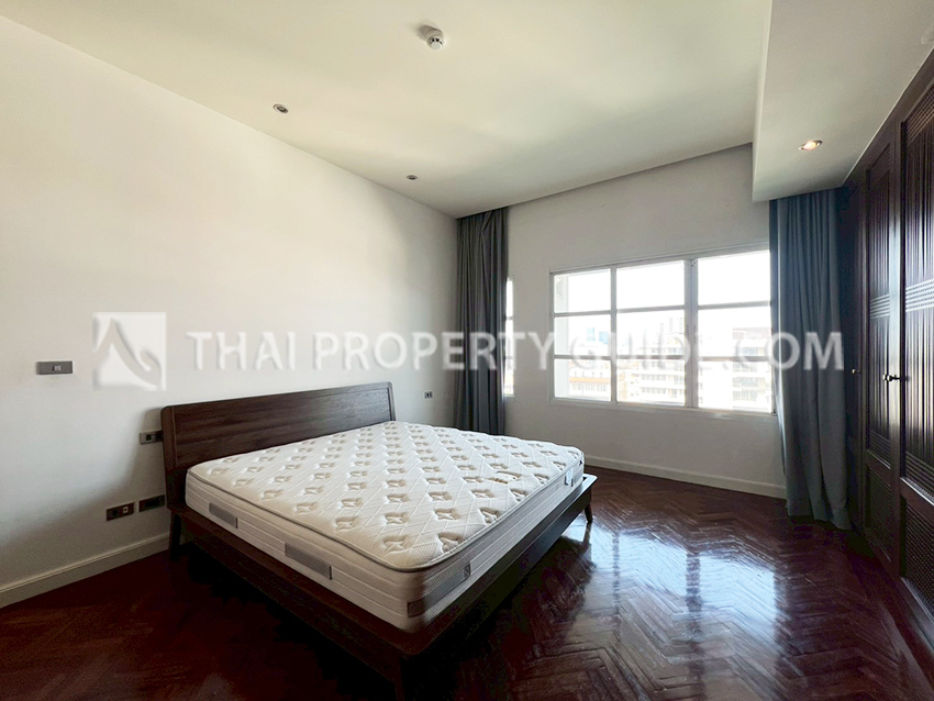 Condominium in Sathorn 