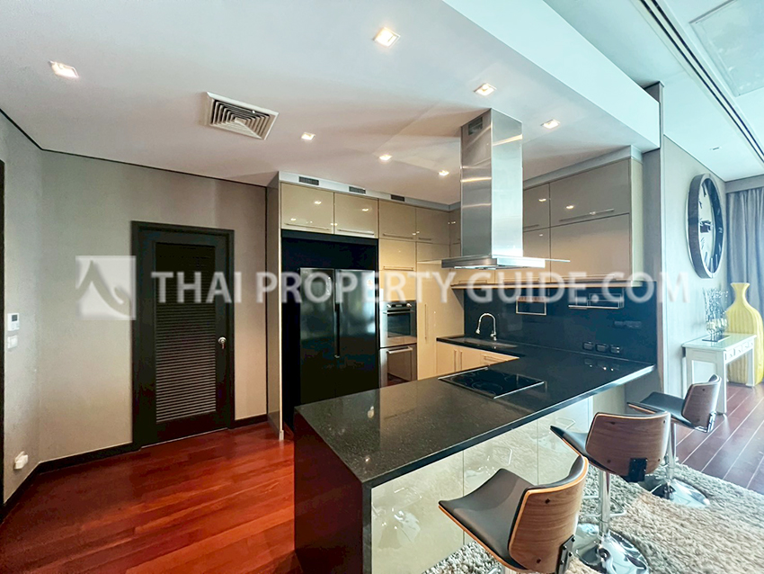Condominium in Sukhumvit : Le Raffine 39 