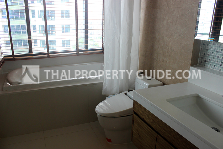 Condominium in Sukhumvit : Bright Sukhumvit 24 
