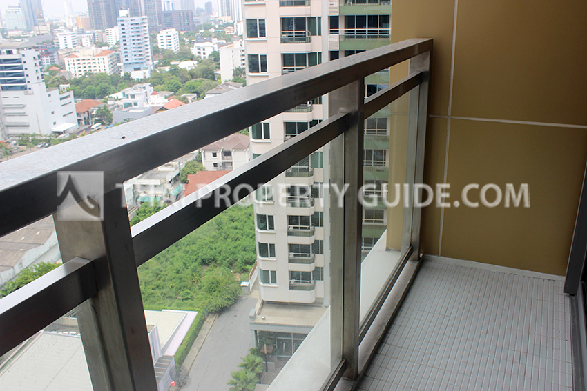 Condominium in Sukhumvit : Bright Sukhumvit 24 