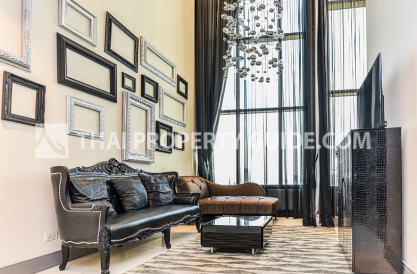 Condominium in Sukhumvit : The Emporio Place 