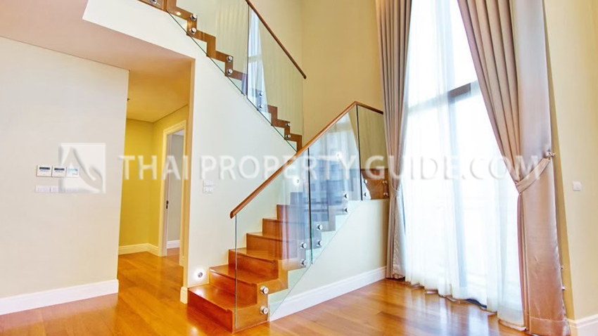 Condominium in Sukhumvit : Bright Sukhumvit 24 