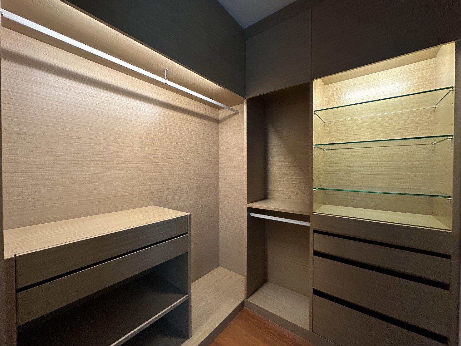 Condominium in Sukhumvit : Bright Sukhumvit 24 