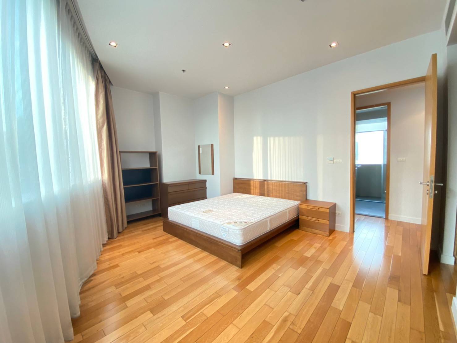 Condominium in Sukhumvit : Millennium Residence 