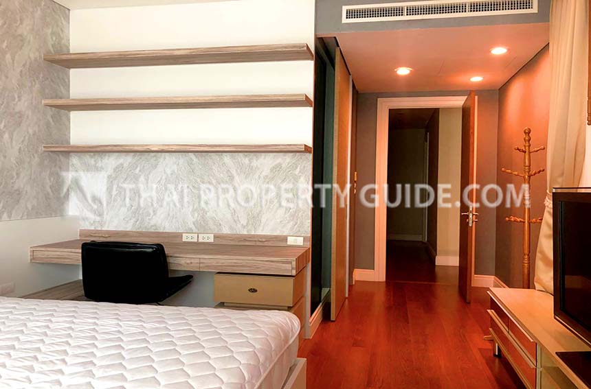 Condominium in Sukhumvit : Bright Sukhumvit 24 