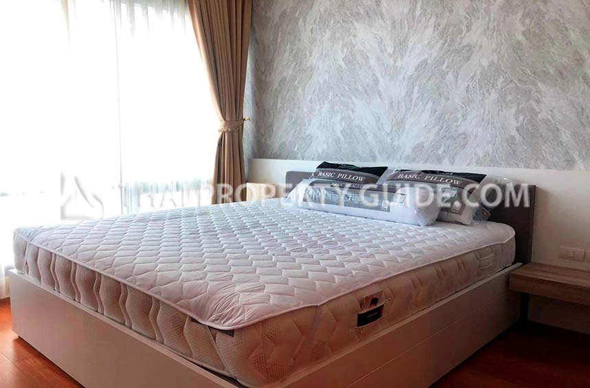 Condominium in Sukhumvit : Bright Sukhumvit 24 