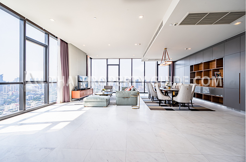 Condominium in Sukhumvit 
