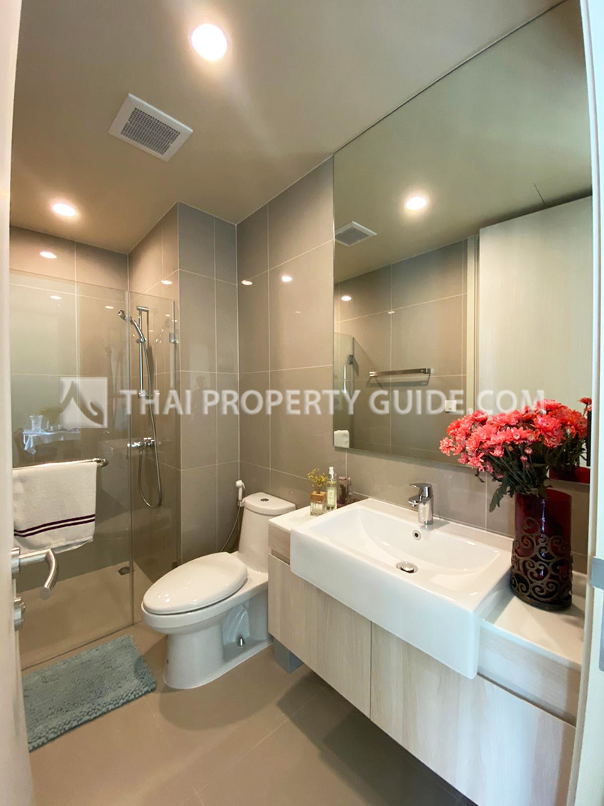 Condominium in Sukhumvit : Noble Recole Sukhumvit 19 