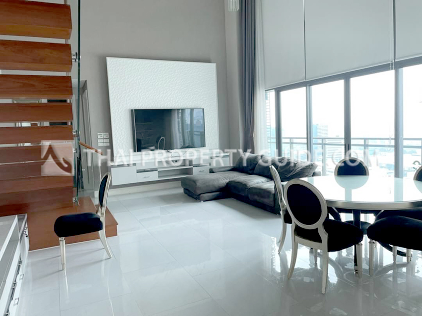 Condominium in Sukhumvit : Bright Sukhumvit 24 