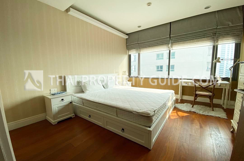 Condominium in Sukhumvit : Bright Sukhumvit 24 