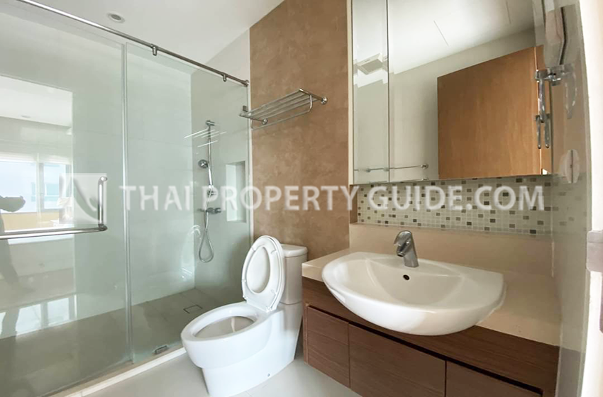 Condominium in Sukhumvit : Bright Sukhumvit 24 