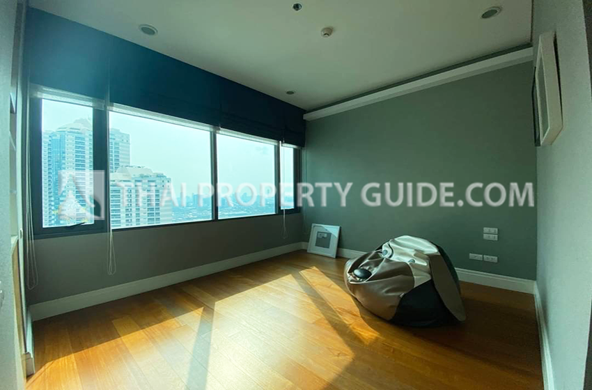 Condominium in Sukhumvit : Bright Sukhumvit 24 