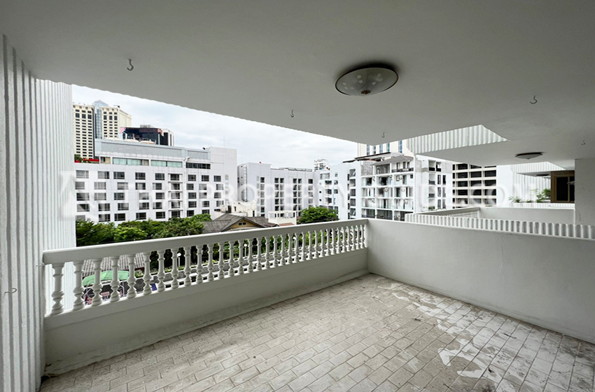 Condominium in Sukhumvit 