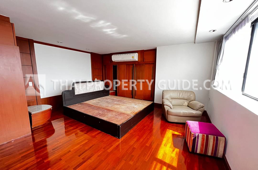 Condominium in Sukhumvit 