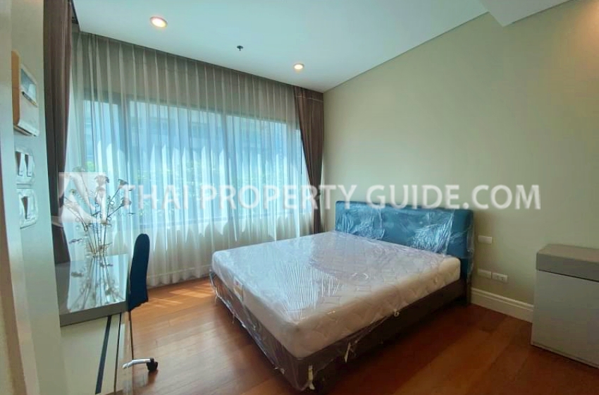 Condominium in Sukhumvit : Bright Sukhumvit 24 