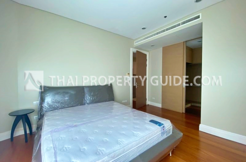 Condominium in Sukhumvit : Bright Sukhumvit 24 