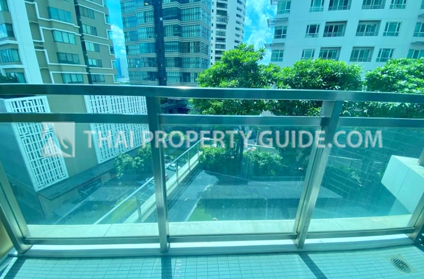 Condominium in Sukhumvit : Bright Sukhumvit 24 