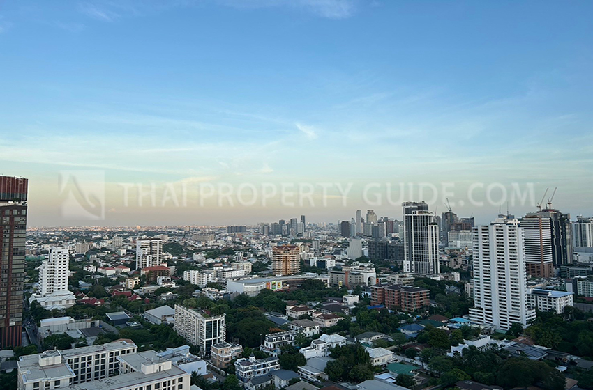 Condominium in Sukhumvit : The Eight Thonglor Residence 