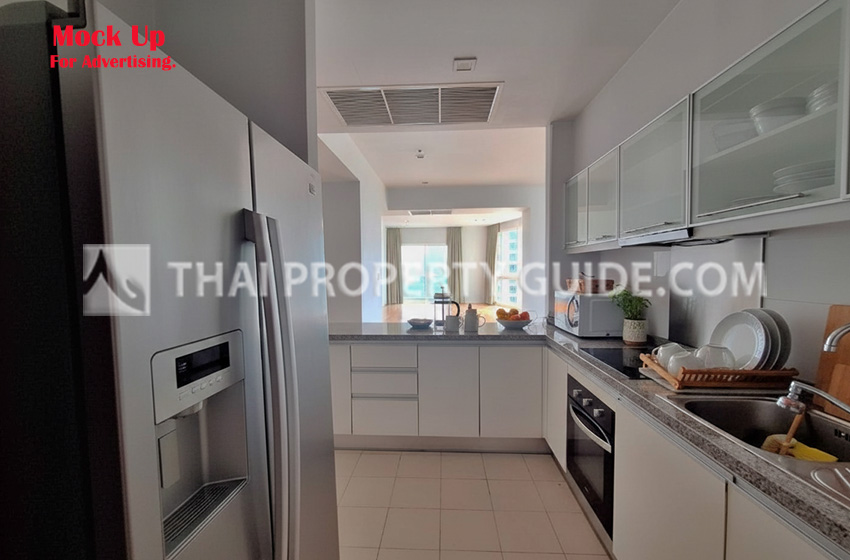 Condominium in Sukhumvit : Millennium Residence 