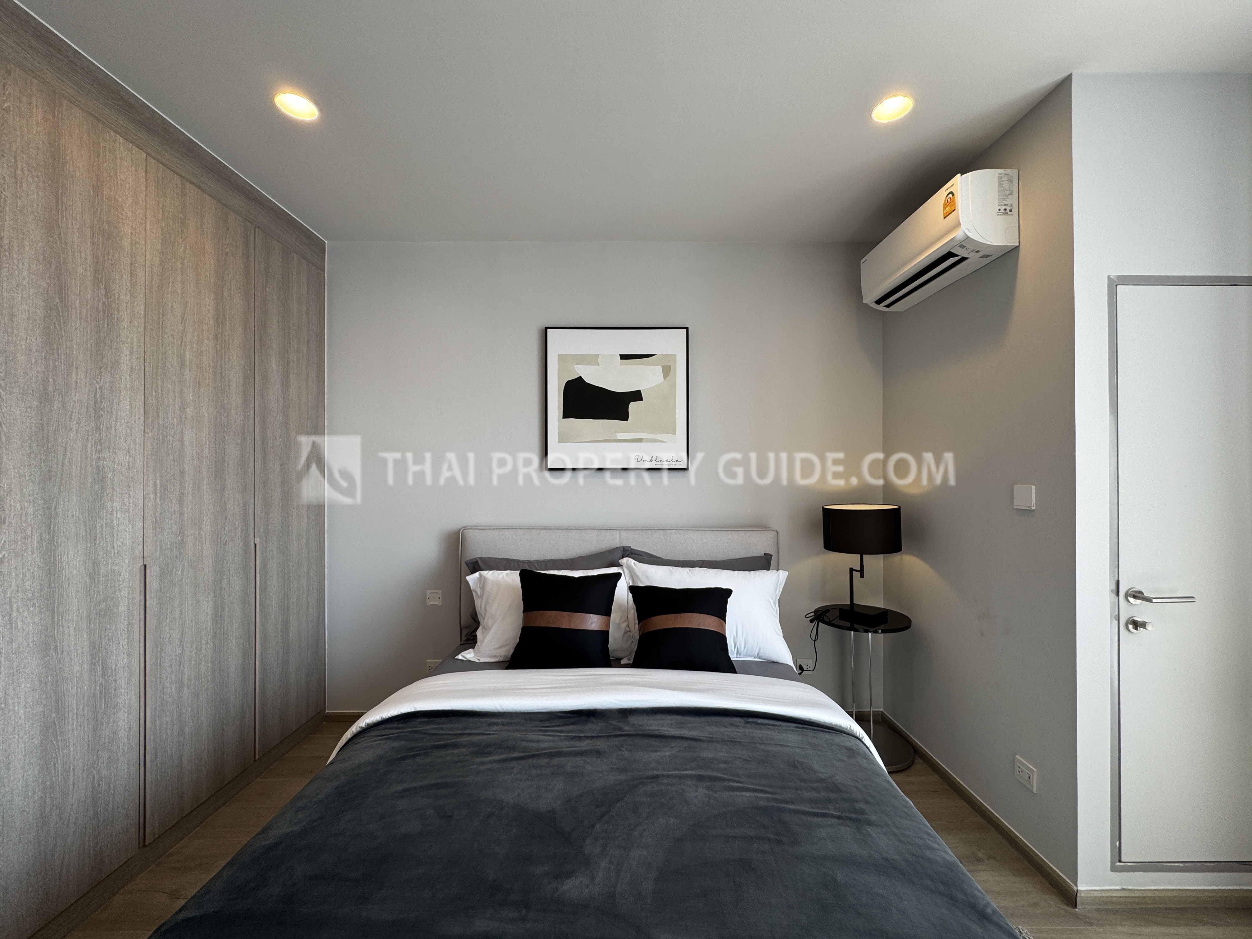 Condo For Sale in Rama 4 