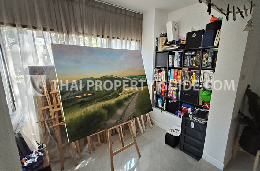 House in Nichada Thani 