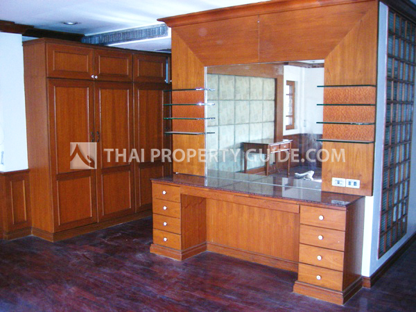 House in Sukhumvit 