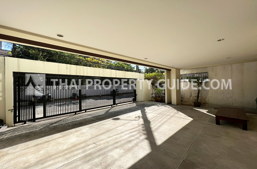 House in Sukhumvit 