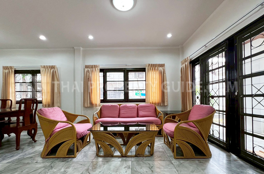 House in Sukhumvit 