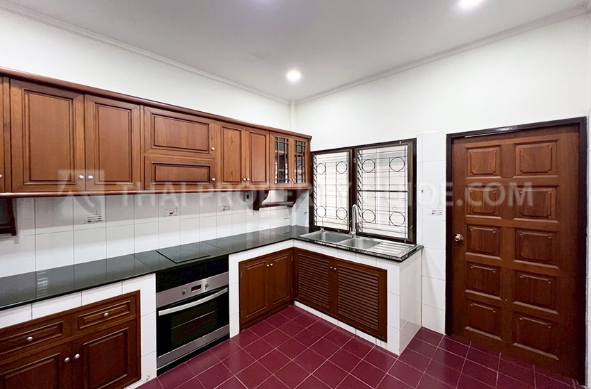 House in Sukhumvit 