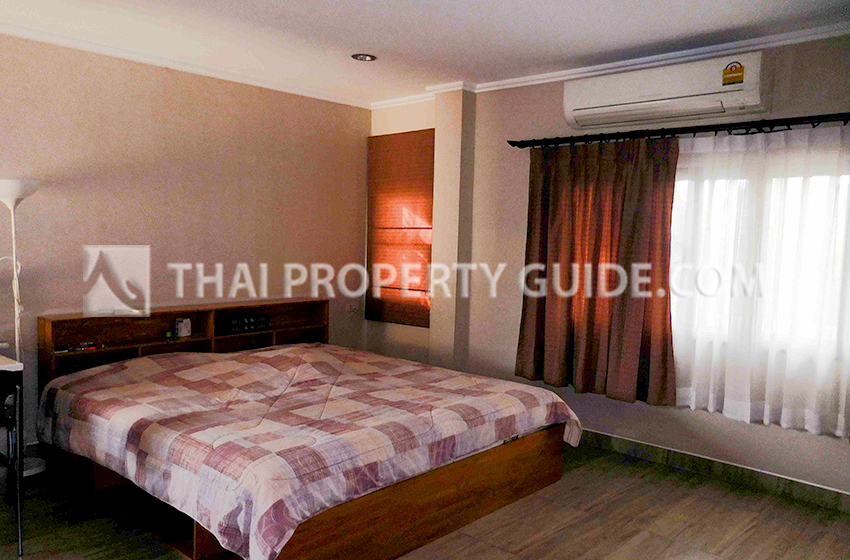 House with Private Pool in Chaengwattana (near Nichada Thani) 