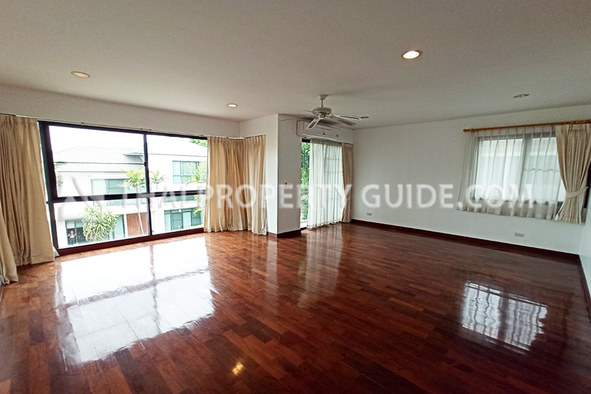 House with Private Pool in Chaengwattana (near Nichada Thani) 
