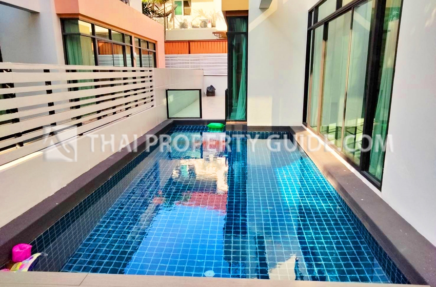 House with Private Pool in Chaengwattana (near Nichada Thani) 
