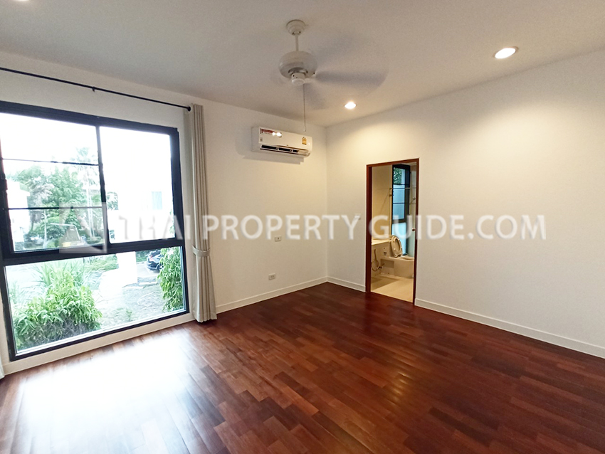 House with Private Pool in Chaengwattana (near Nichada Thani) 