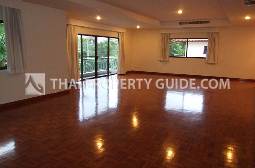 House with Private Pool in Nichada Thani 