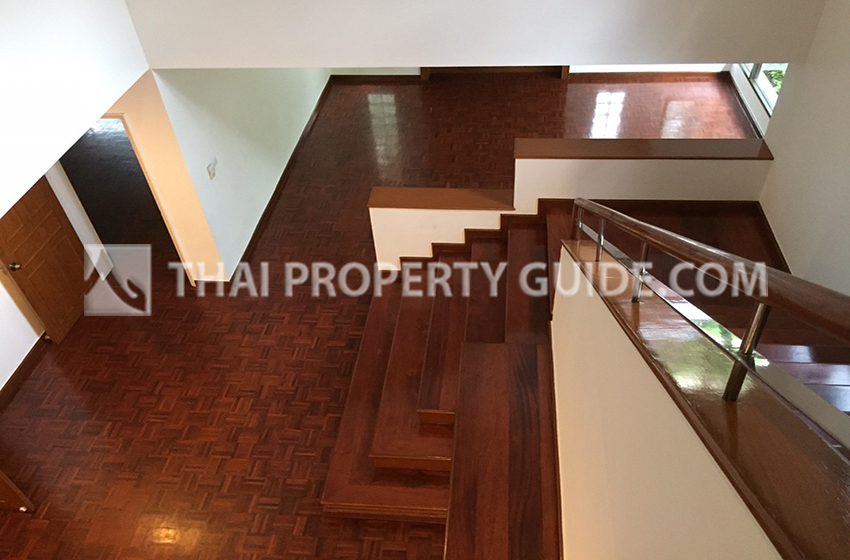 House with Private Pool in Nichada Thani 